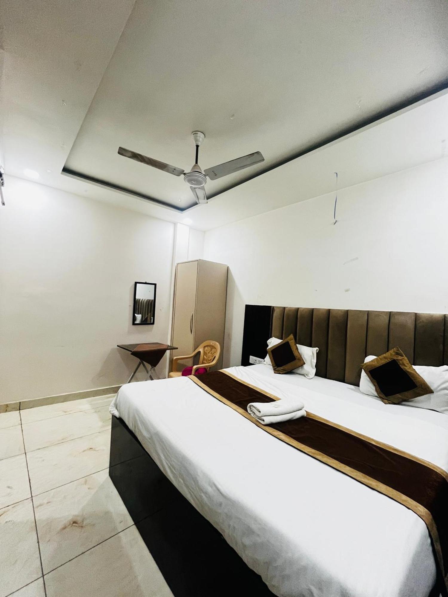 Hotel Green Apple Bareilly Exterior foto
